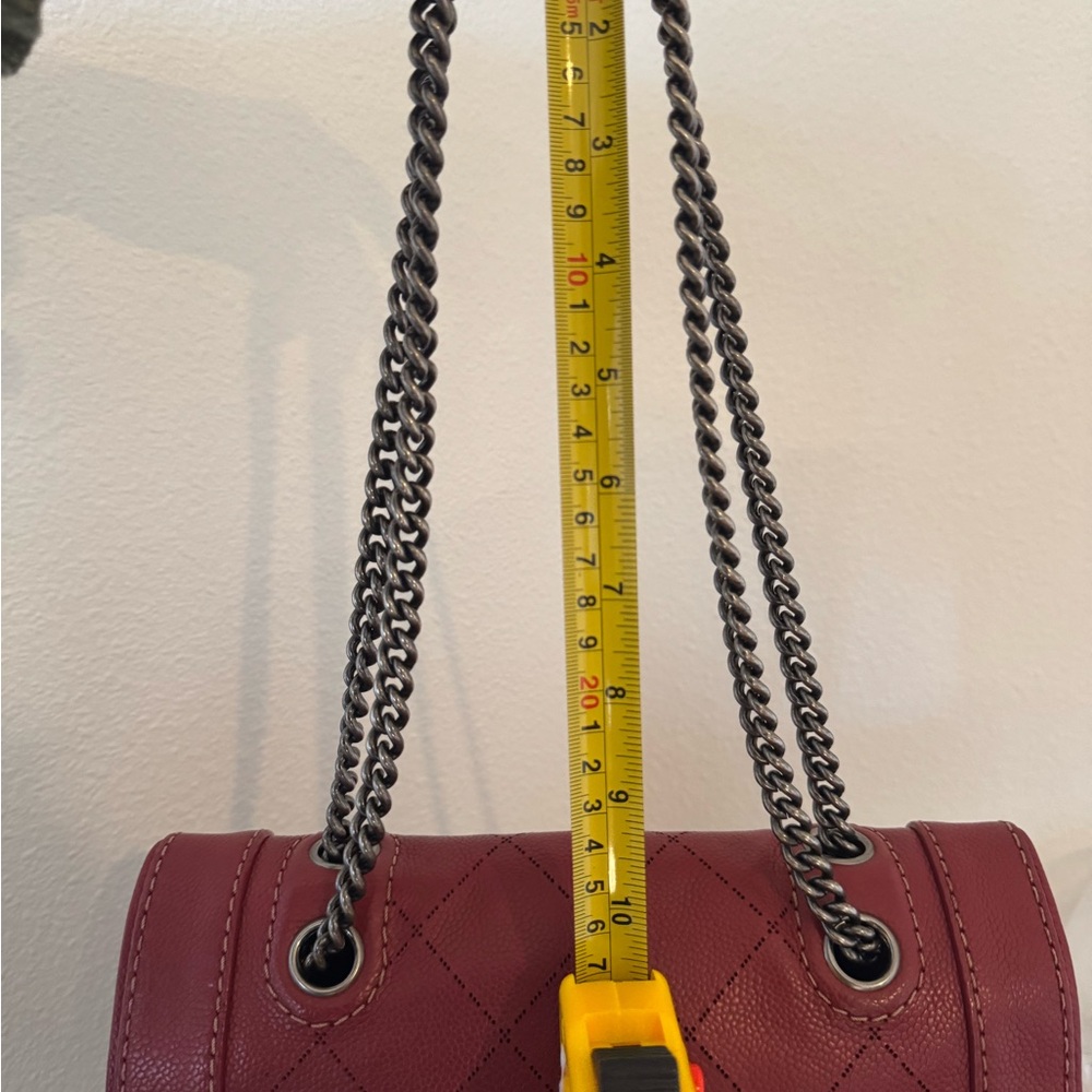 CHANEL Burgundy Quilted Shoulder Bag with Chain Strap - Picture 8 of 8
